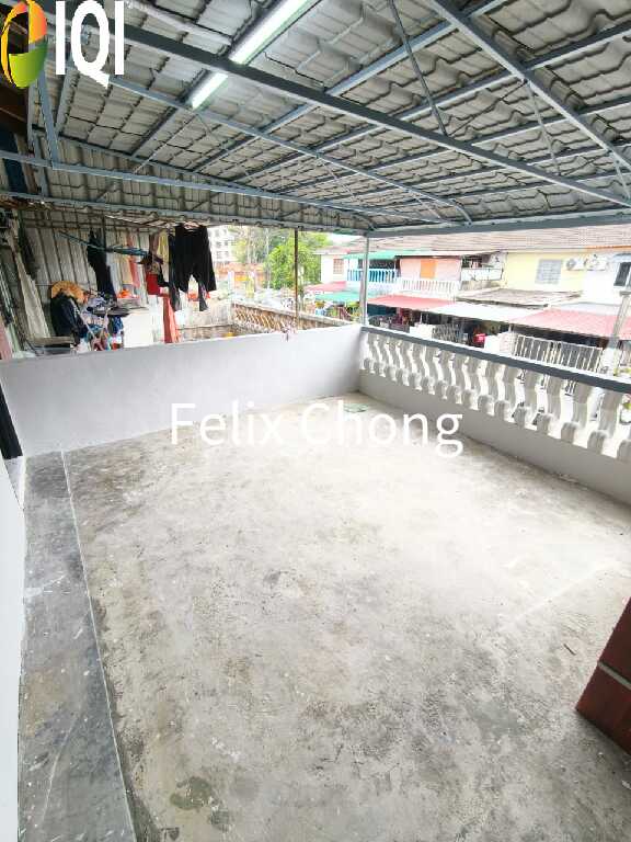 Taman Megah Ria 2 Sty Low Cost,Jalan Cenderai,Masai,Renovated,Extend image