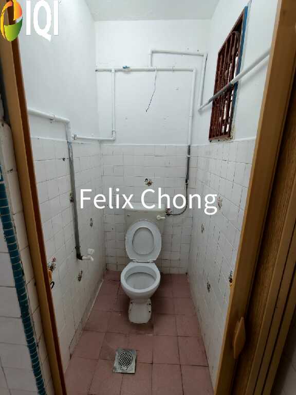 Taman Megah Ria 2 Sty Low Cost,Jalan Cenderai,Masai,Renovated,Extend image