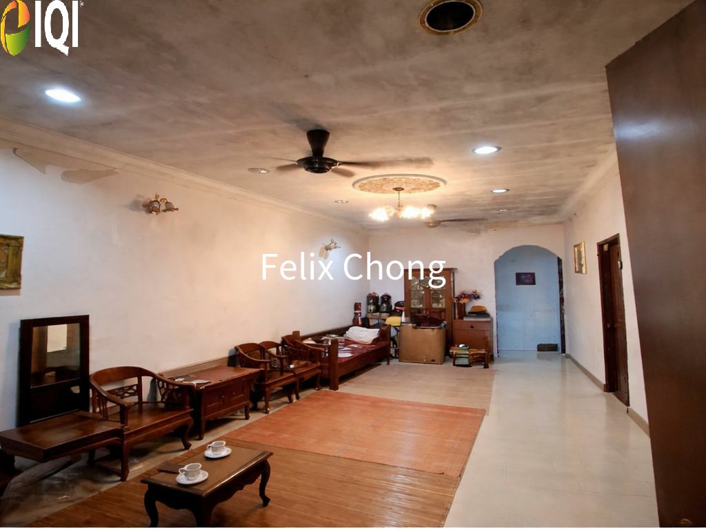 Taman Ungku Tun Aminah 1 Sty Terrace,Jalan Nakhoda,Skudai,Renovated image