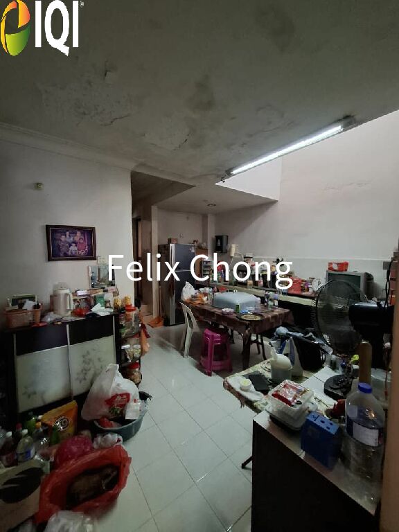 Taman Ungku Tun Aminah 1 Sty Terrace,Jalan Nakhoda,Skudai,Renovated image