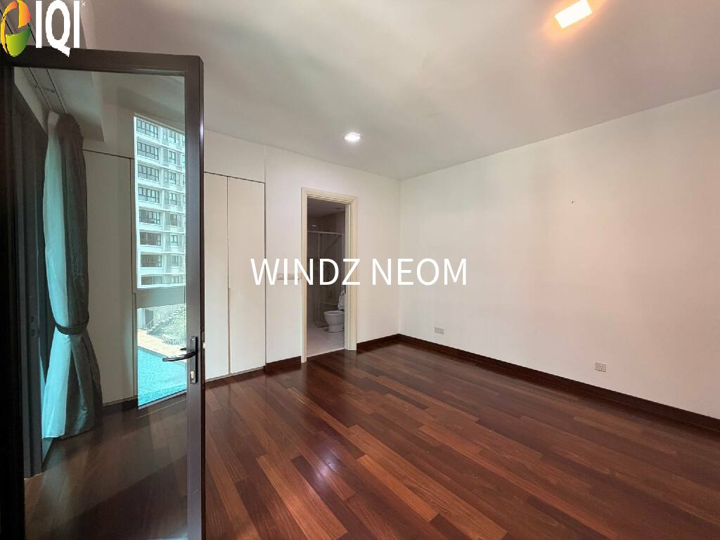 Sastra U-Thant image