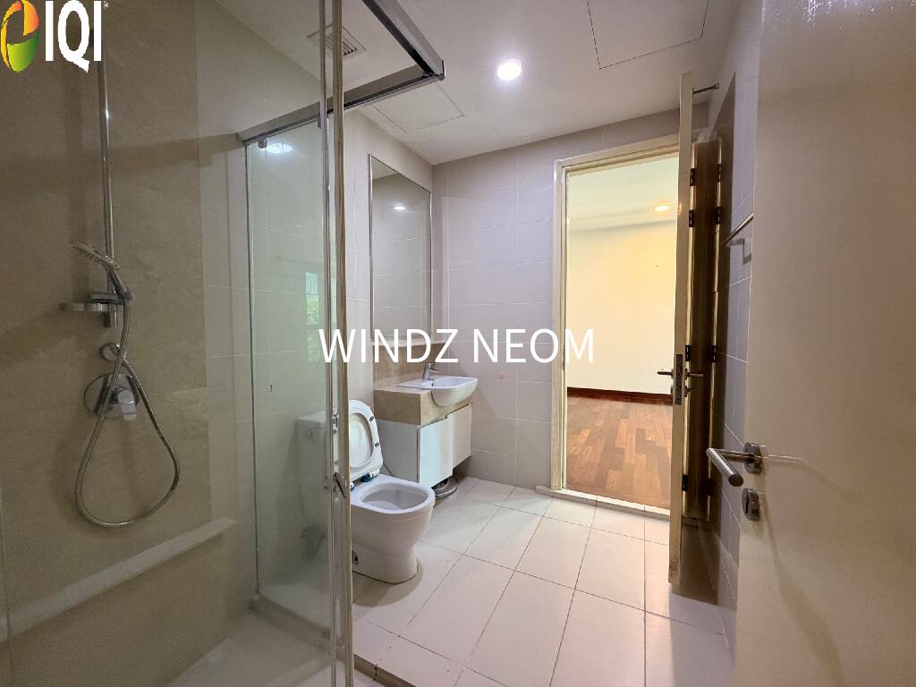 Sastra U-Thant image