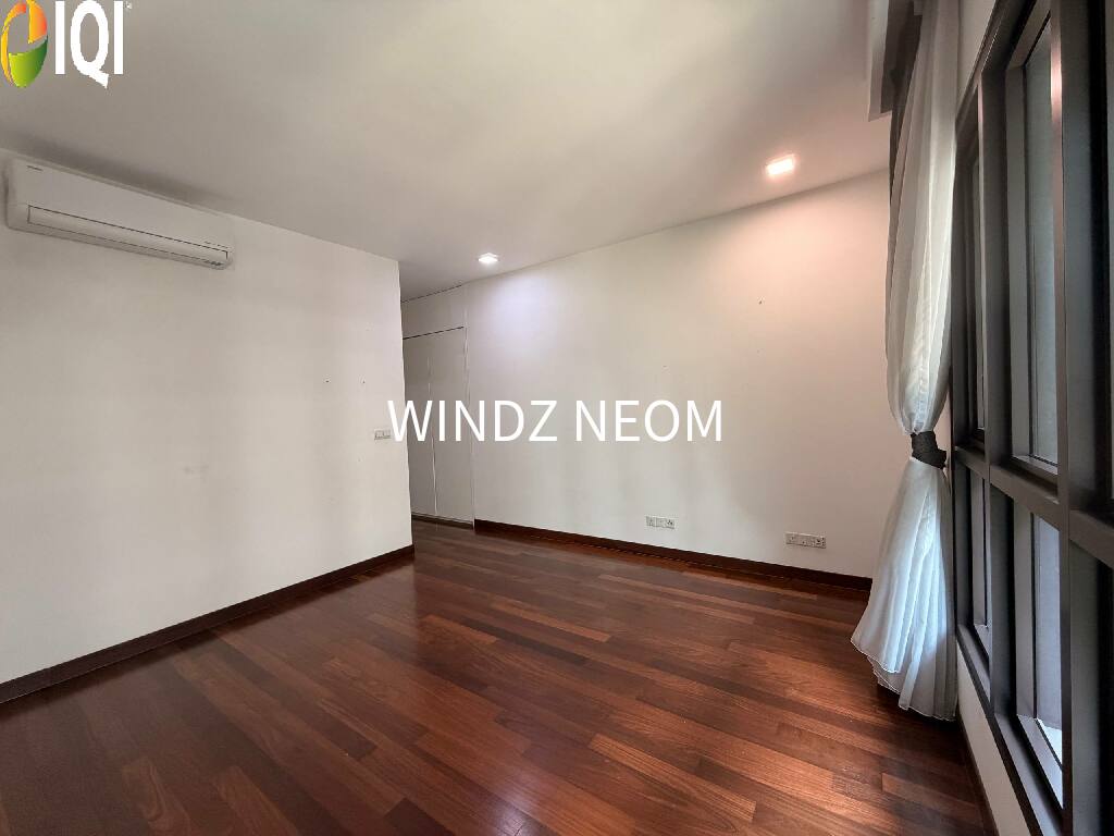 Sastra U-Thant image