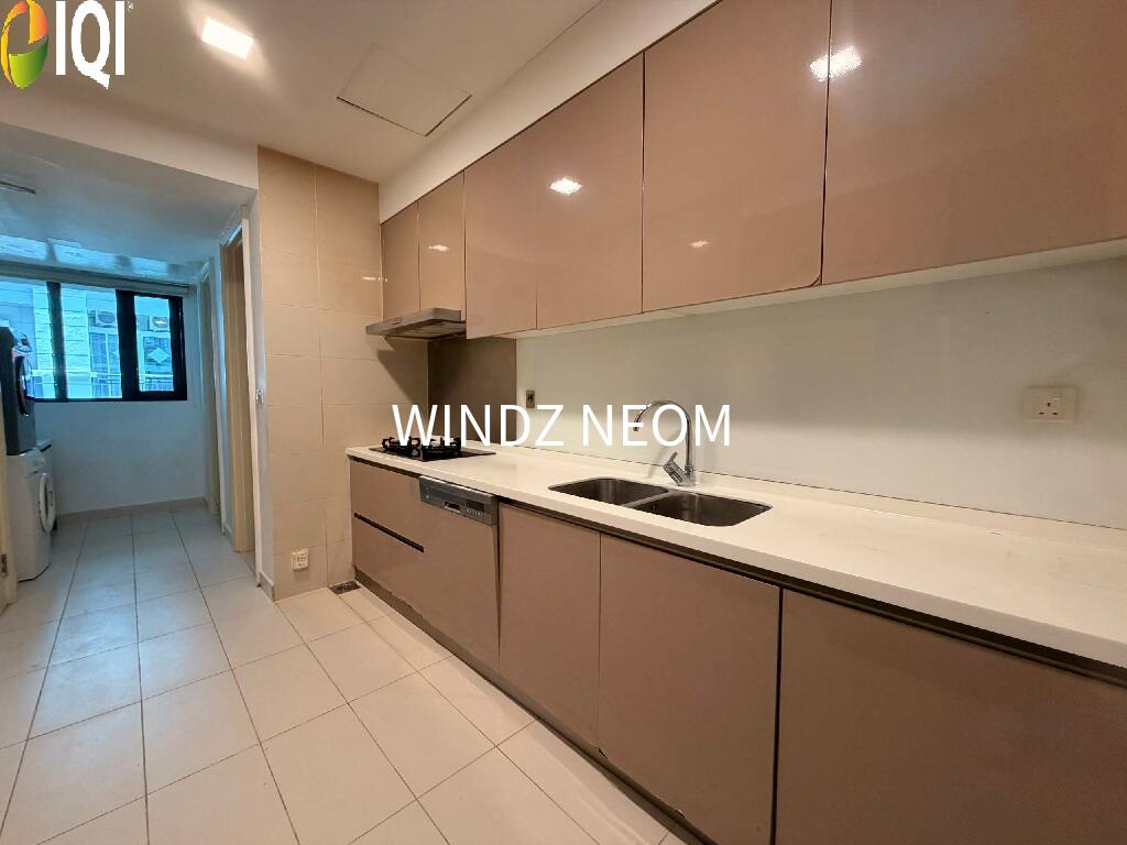 Sastra U-Thant image