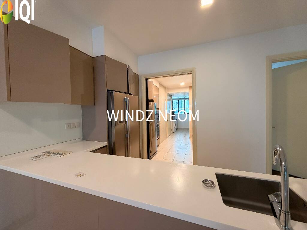 Sastra U-Thant image