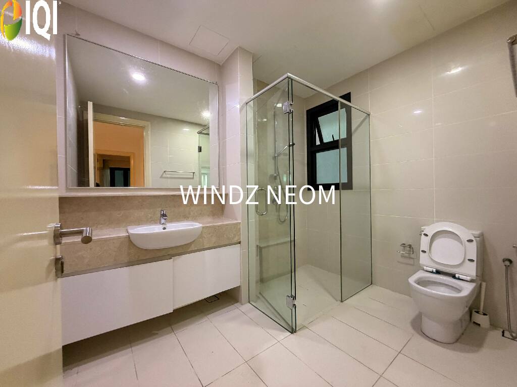 Sastra U-Thant image