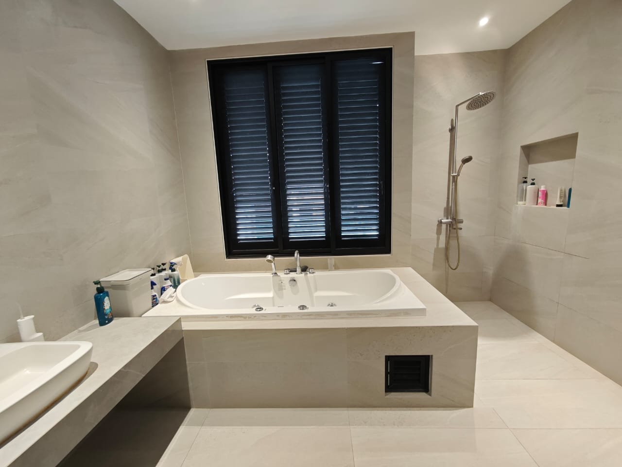 Wira Heights, Bandar Sungai Long image