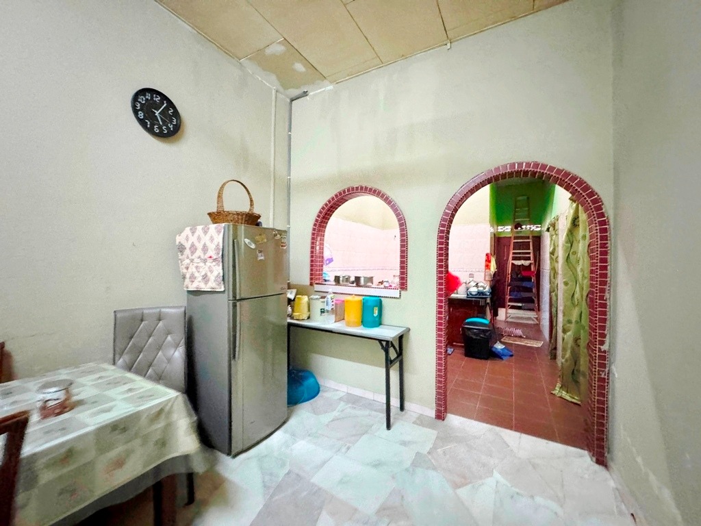 Taman Jaya Utama image