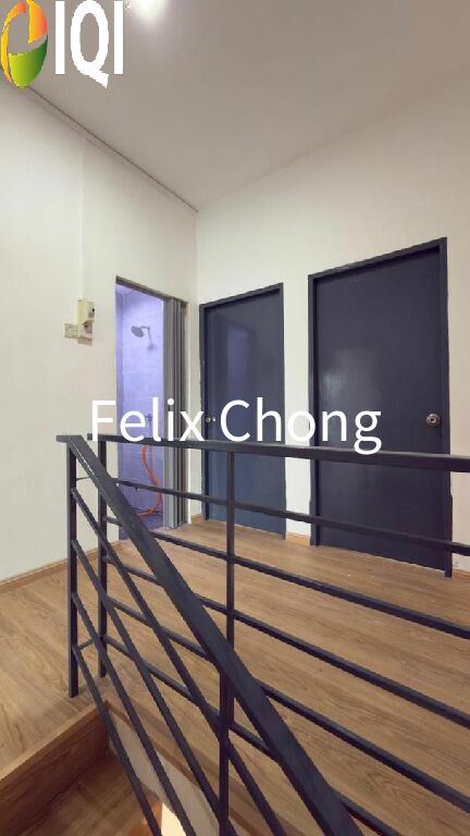 Kelapa Sawit Double Storey Terrace,Scientex,Kulai,Renovated,Extend,Bumi image