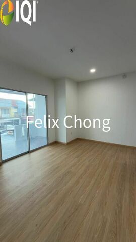 Kelapa Sawit Double Storey Terrace,Scientex,Kulai,Renovated,Extend,Bumi image