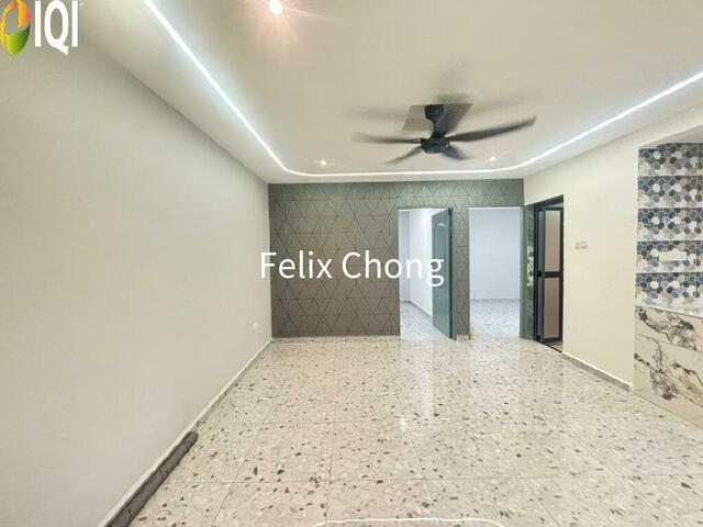 Bandar Selesa Jaya Low Cost Flat,Ground Floor,Skudai,Renovated