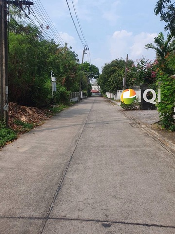 Land for sale in Soi Viphavadi 64 suit for building house image