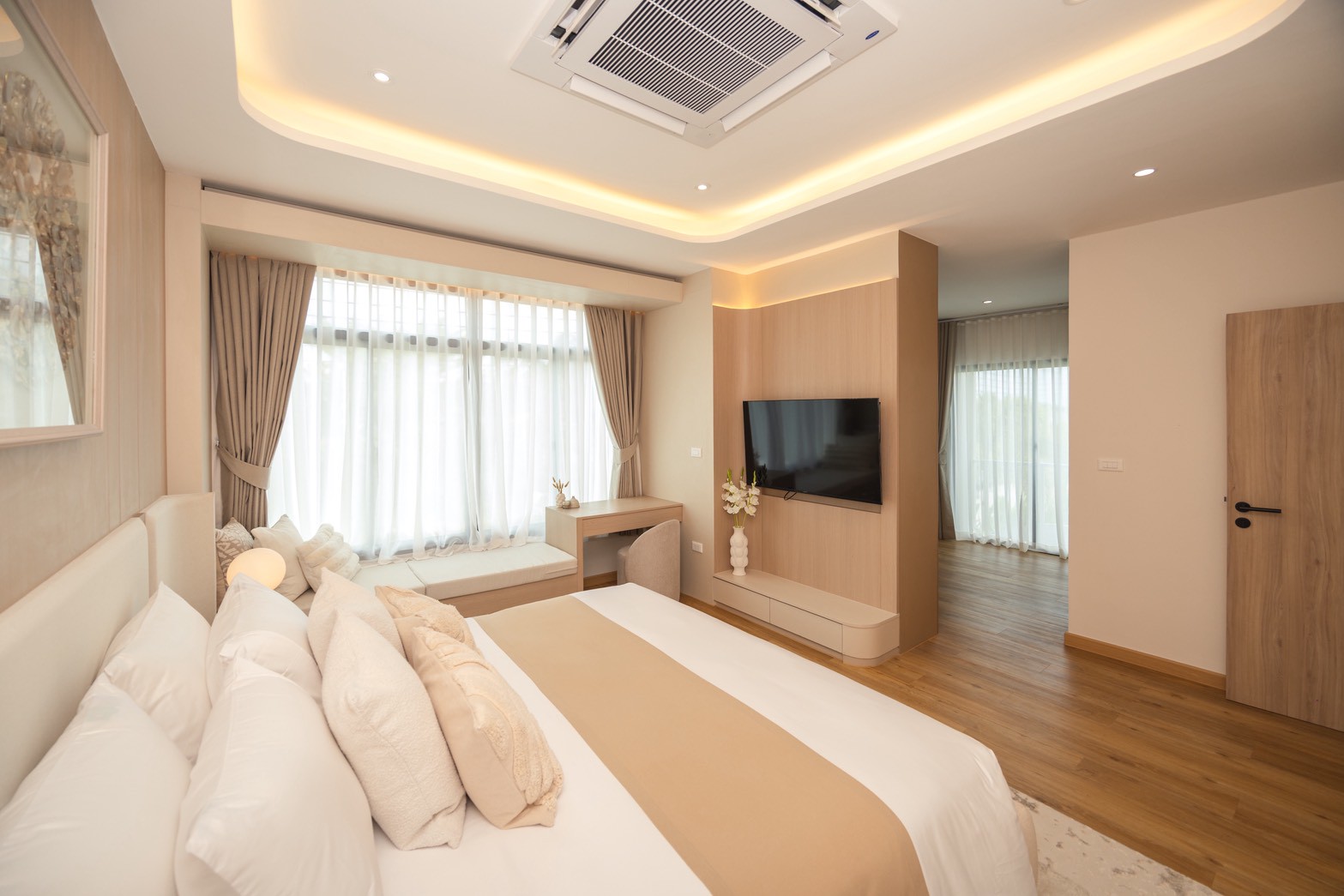 New Pool Villa  Ready to Move In! image