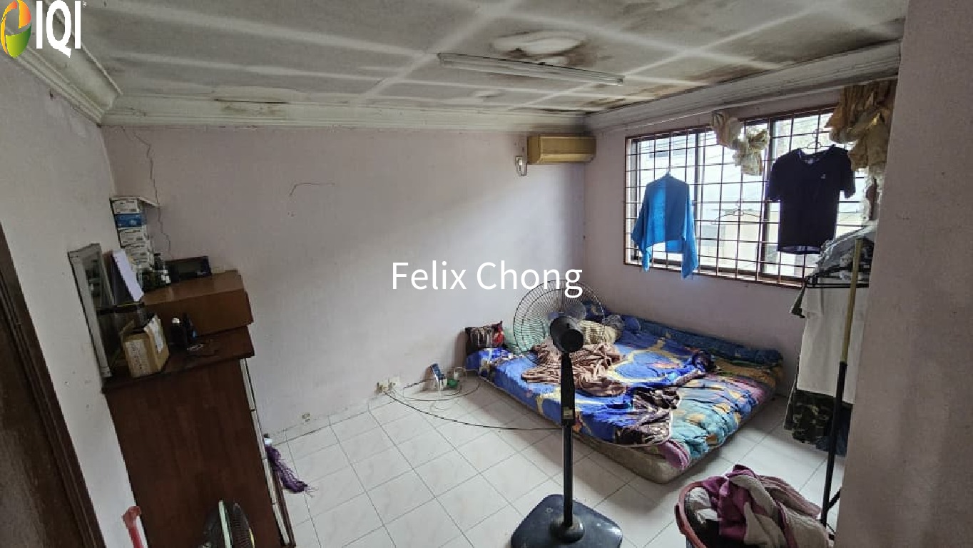 Taman Desa Jaya Double Storey Low Cost,Renovated,Extend,Johor Bahru image