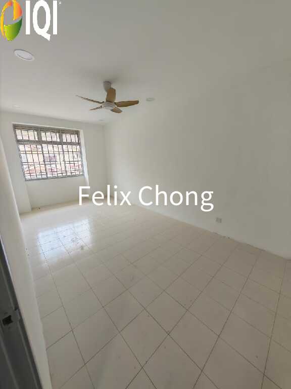 Bandar Putra Kulai Double Storey Low Cost,Jalan Ara,Kulai,Renovated image