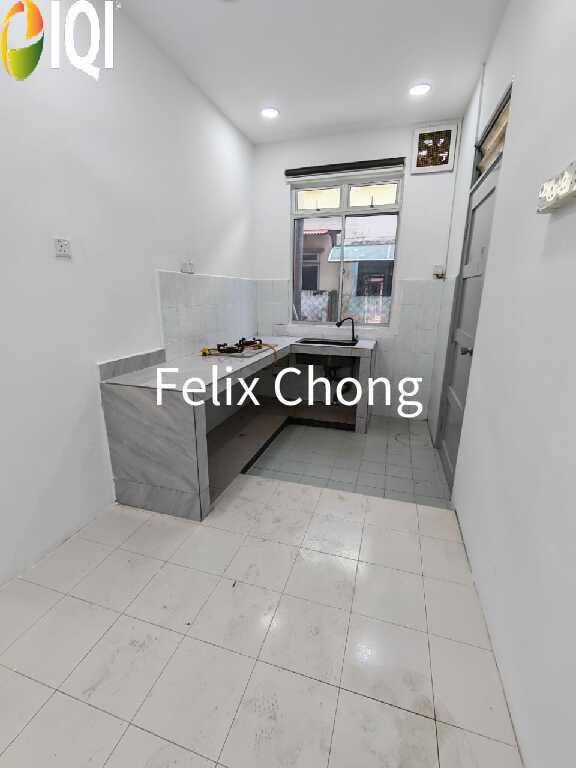 Bandar Putra Kulai Double Storey Low Cost,Jalan Ara,Kulai,Renovated image