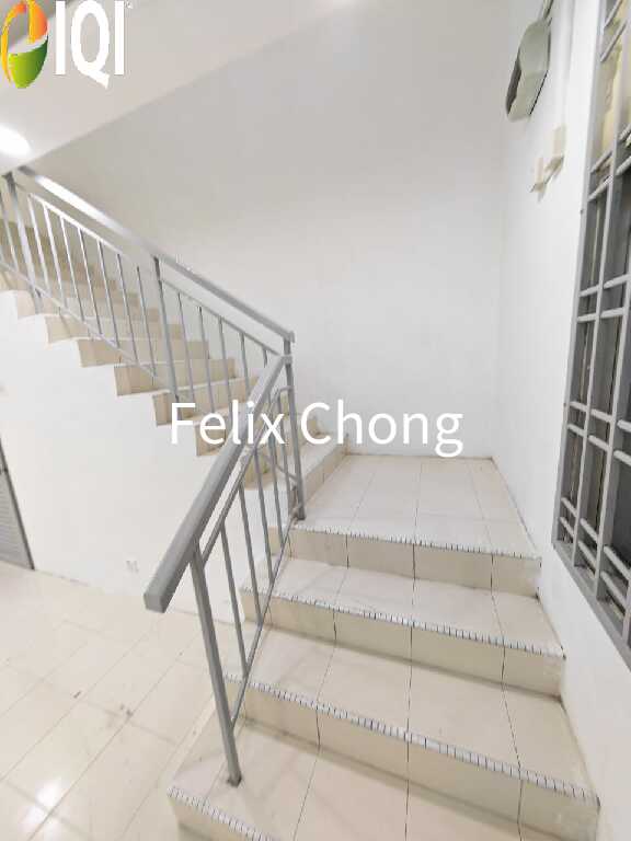 Bandar Putra Kulai Double Storey Low Cost,Jalan Ara,Kulai,Renovated image