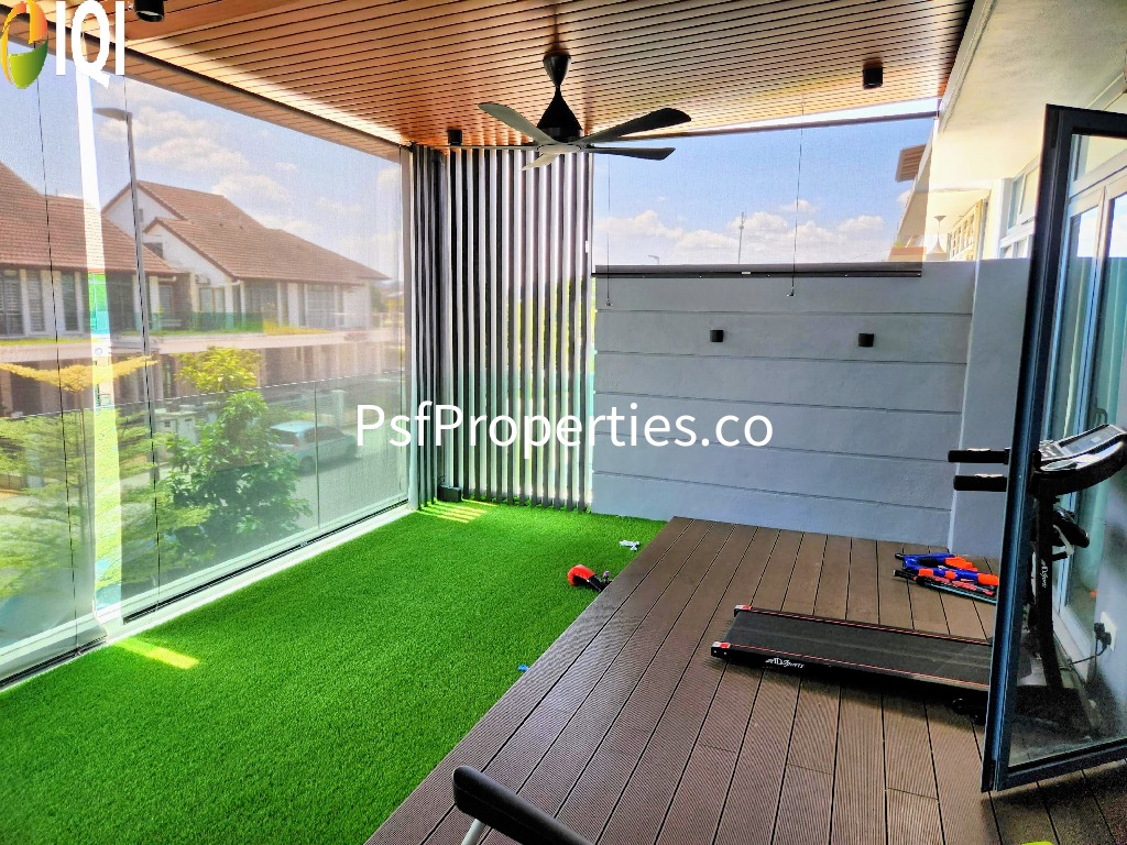 Fern Lane Denai Alam image