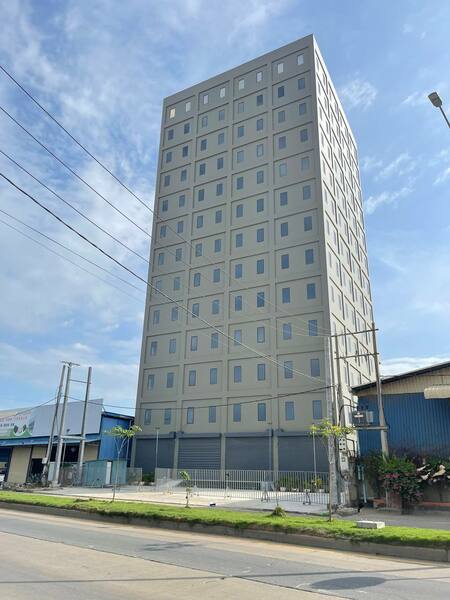 Building For Sale and Rent