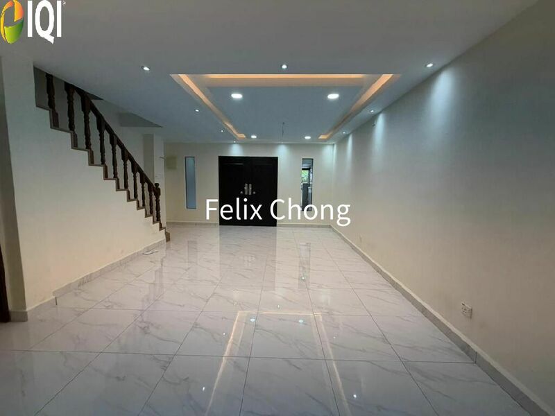 Taman Desa Cemerlang 2 Sty Terrace,Jalan Ara,Ulu Tiram,Renovated