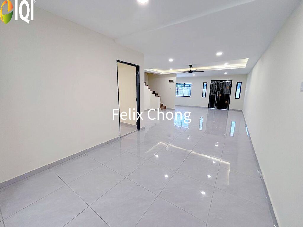 Taman Skudai Baru 2 Sty Terrace,Jalan Hang Kasturi,Skudai,Renovated image