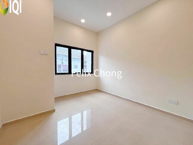 Taman Skudai Baru 2 Sty Terrace,Jalan Hang Kasturi,Skudai,Renovated image