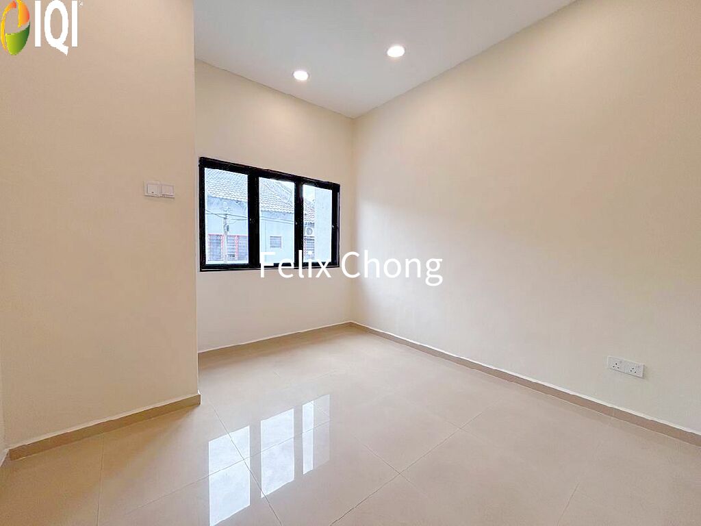 Taman Skudai Baru 2 Sty Terrace,Jalan Hang Kasturi,Skudai,Renovated image
