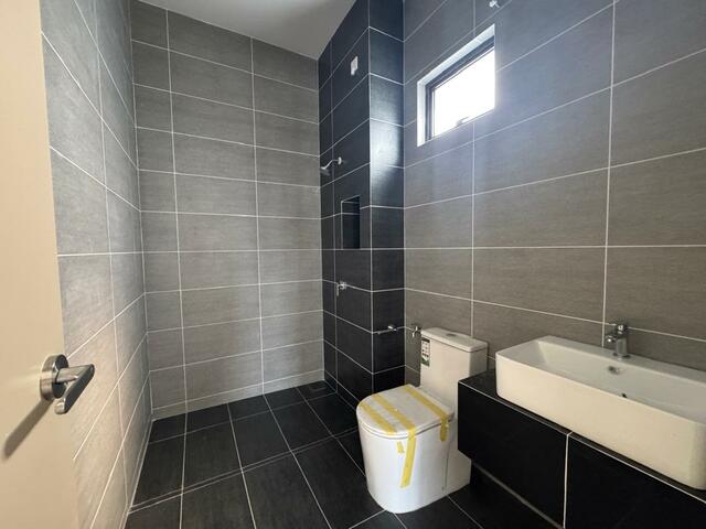 Bandar Dato Onn 2 Sty Corner Lot,Jalan Permata,Johor Bahru,Original image