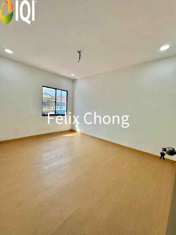 Kota Masai 2 Sty Low Cost,Jalan Duku,Pasir Gudang,Renovated,Extend image