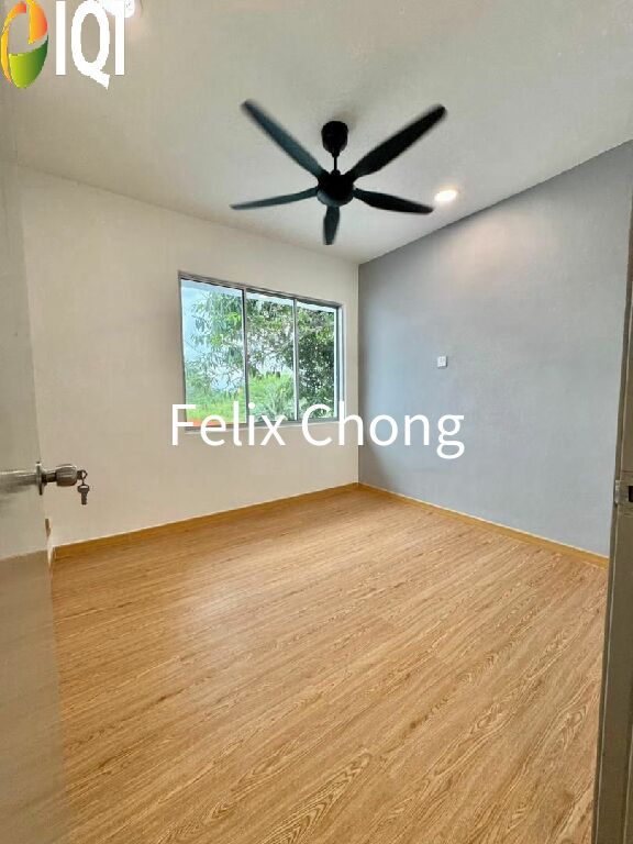 Taman Rinting 2 Sty Low Cost Endlot,Jalan Geharu,Masai,Renovated,Extend image