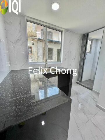 Taman Rinting 2 Sty Low Cost Endlot,Jalan Geharu,Masai,Renovated,Extend image