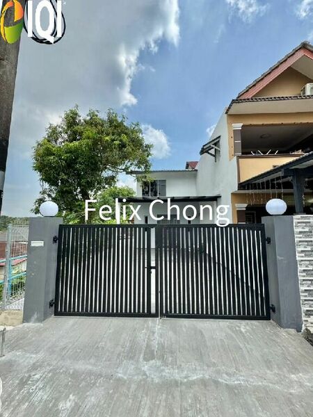 Taman Rinting 2 Sty Low Cost Endlot,Jalan Geharu,Masai,Renovated,Extend