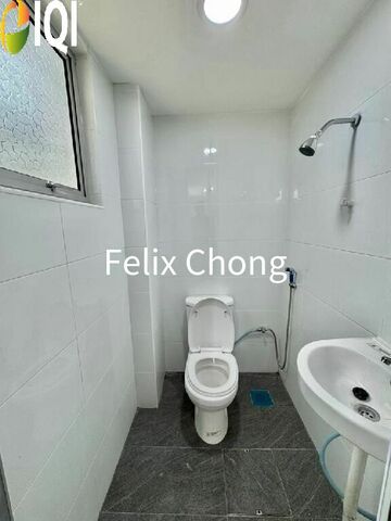 Taman Rinting 2 Sty Low Cost Endlot,Jalan Geharu,Masai,Renovated,Extend image