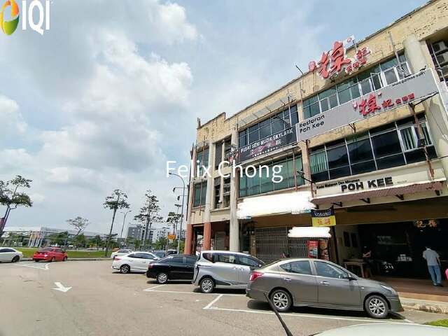 Taman Desa Tebrau 3 Storey Shop Lot,Jalan Harmonium,Johor Bahru image
