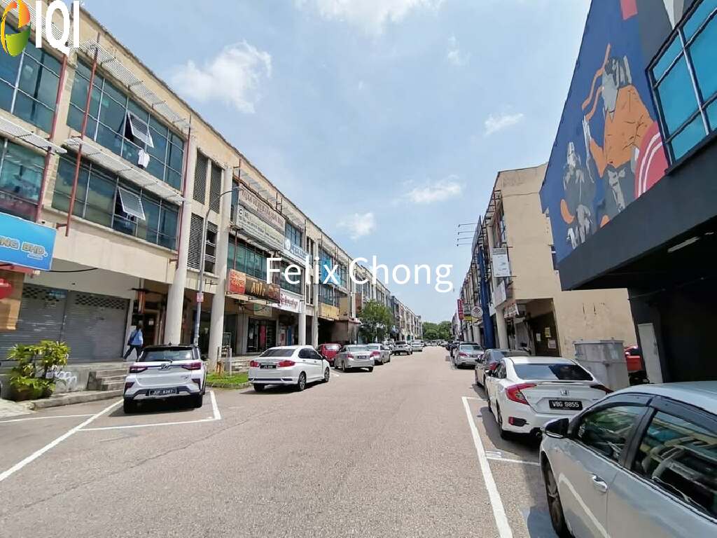 Taman Desa Tebrau 3 Storey Shop Lot,Jalan Harmonium,Johor Bahru image