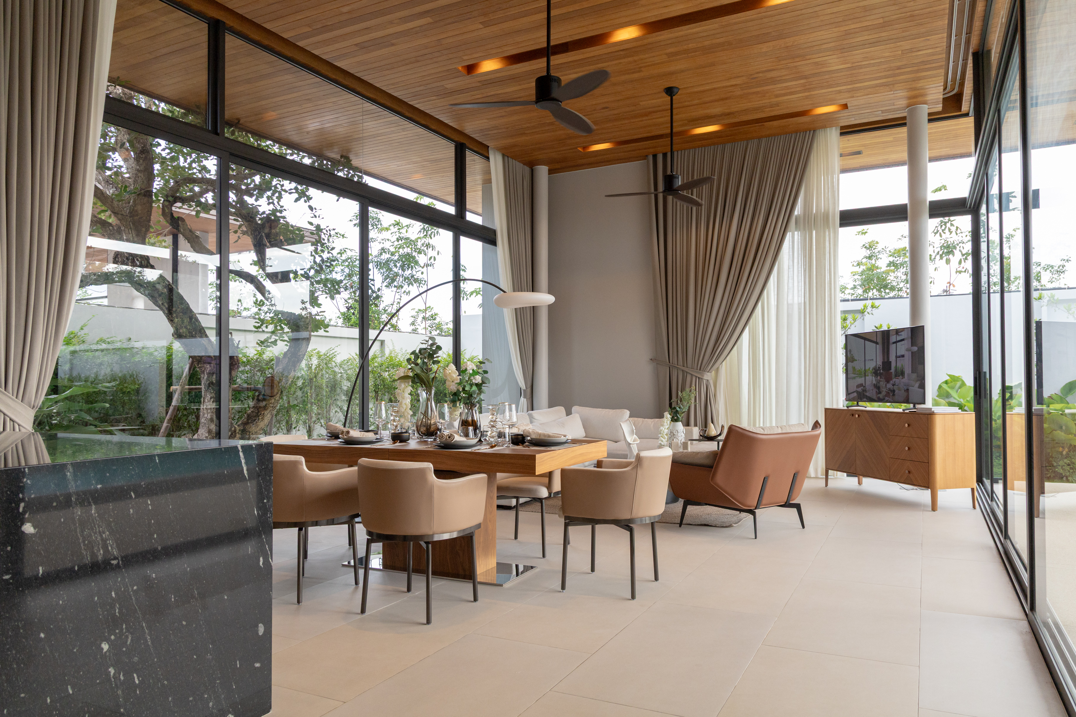 BOTANICA FOUR SEASONS – PRIME INVESTMENT OPPORTUNITY IN PHUKET image