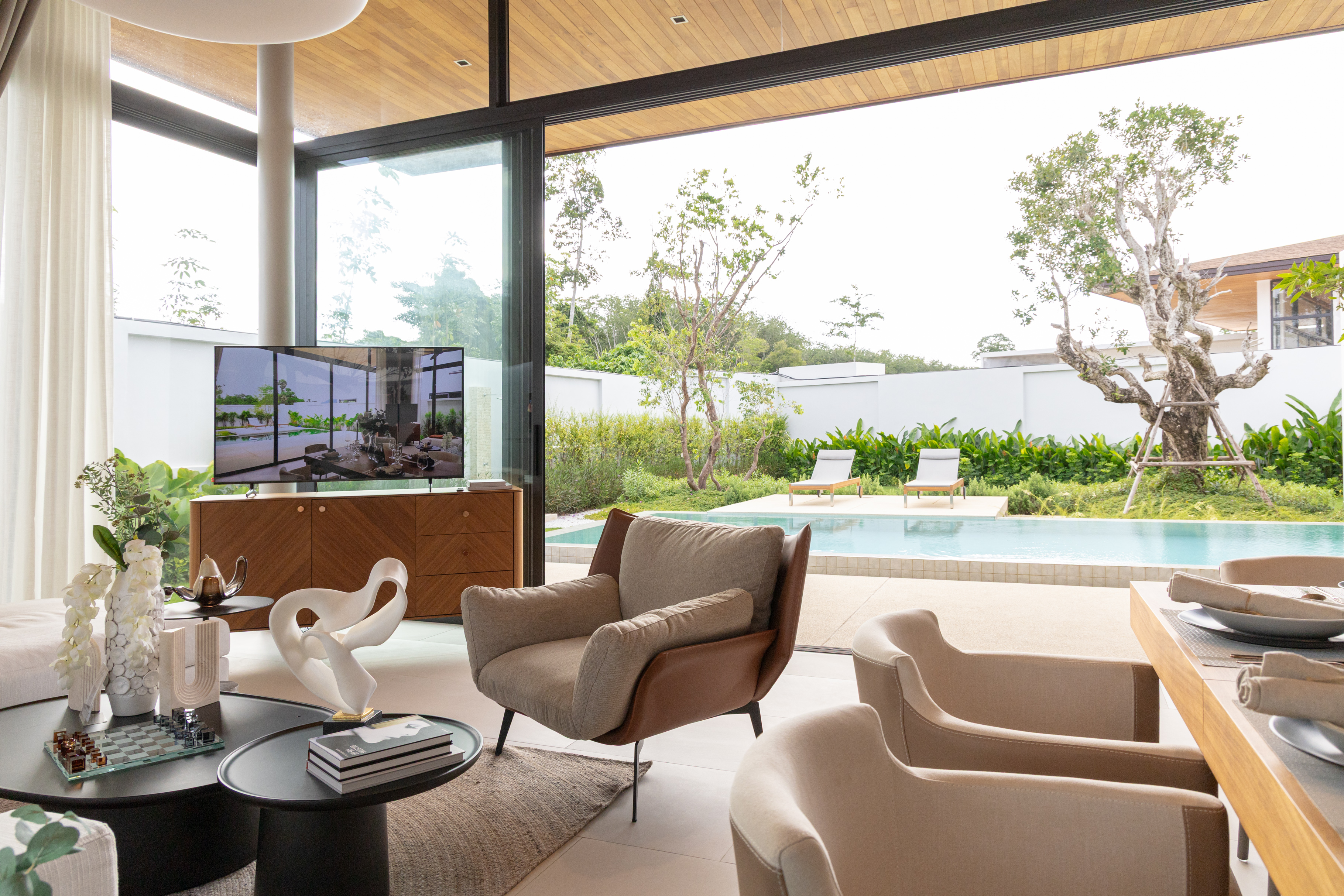 BOTANICA FOUR SEASONS – PRIME INVESTMENT OPPORTUNITY IN PHUKET image