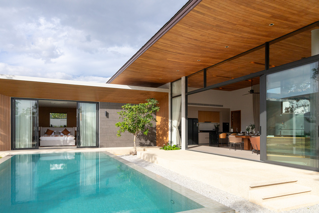 BOTANICA FOUR SEASONS – PRIME INVESTMENT OPPORTUNITY IN PHUKET photo