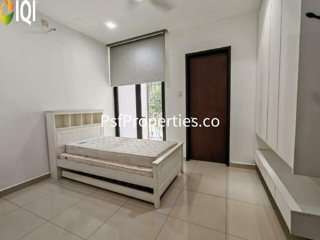 Maple Terrace image