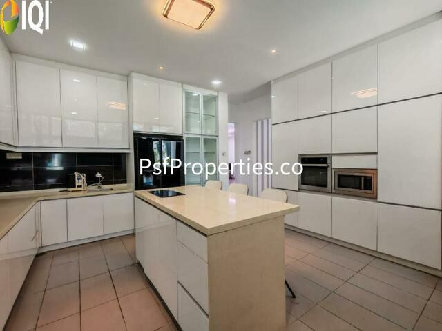 Maple Terrace image