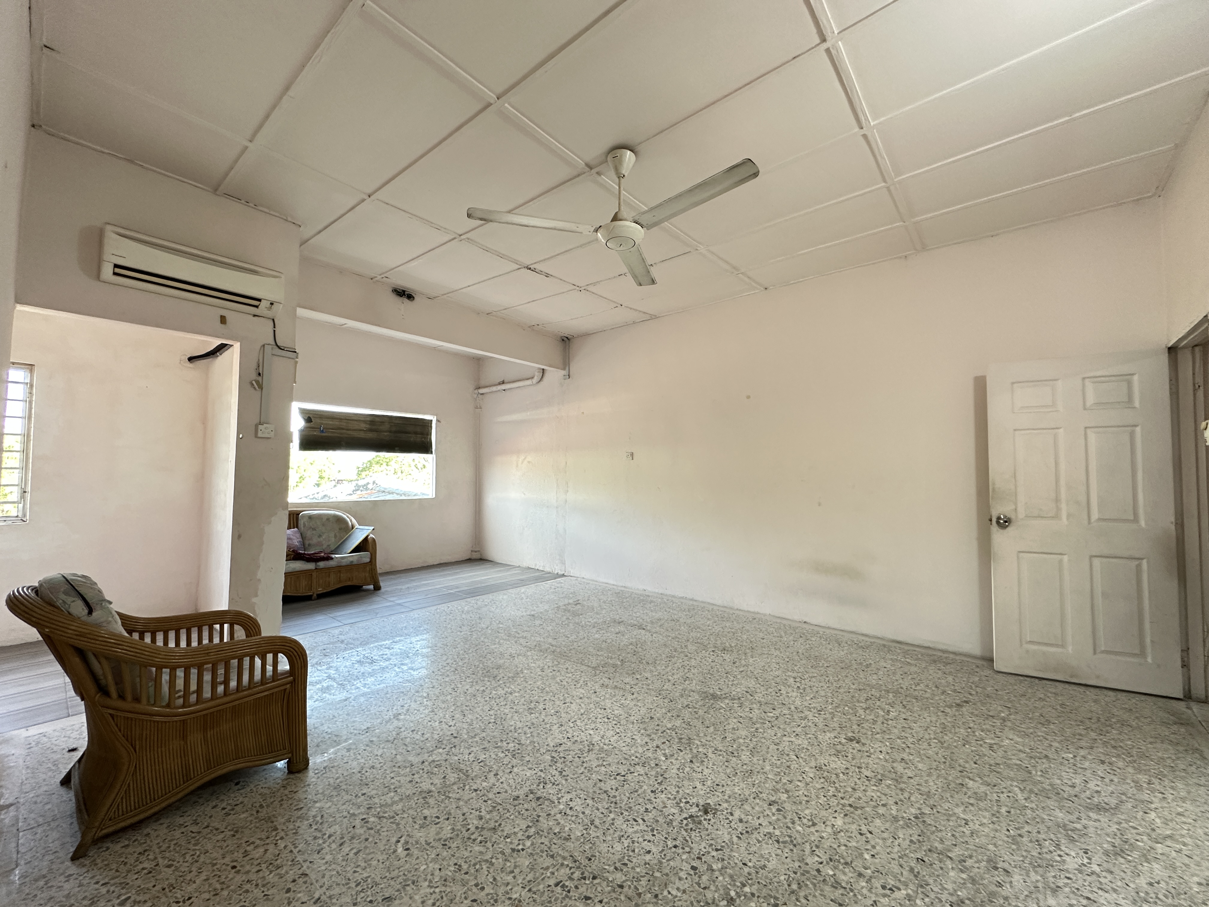 Taman Jaya Utama image