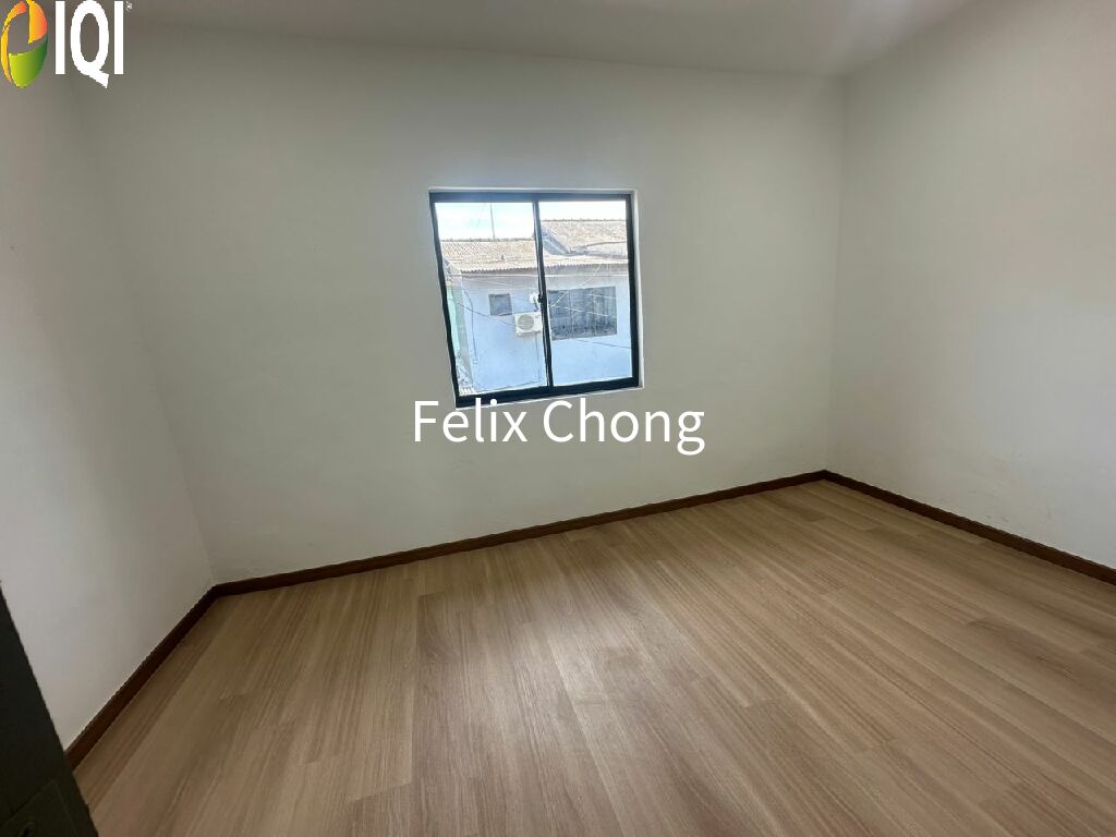 Taman Puteri Wangsa 2 Sty Low Cost,Jalan Lading,Ulu Tiram,Renovated image