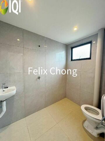 Bandar Selesa Jaya Low Cost Flat,Skudai,Level 3,Renovated,Full Loan image