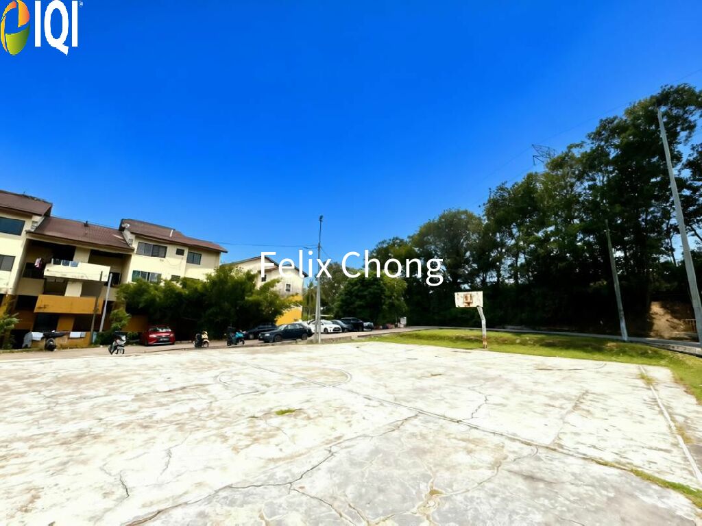 Bandar Selesa Jaya Low Cost Flat,Skudai,Level 3,Renovated,Full Loan image