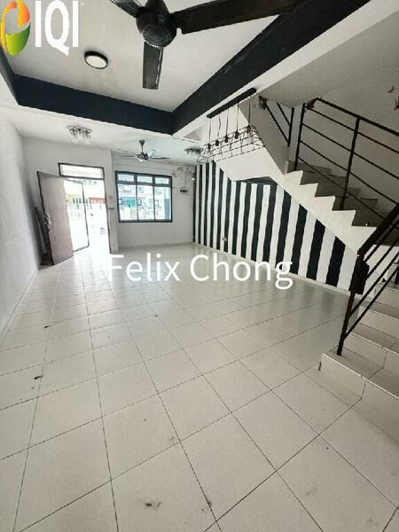 Taman Scientex 2.5 Storey Terrace,Jalan Tiong,Pasir Gudang,Renovated