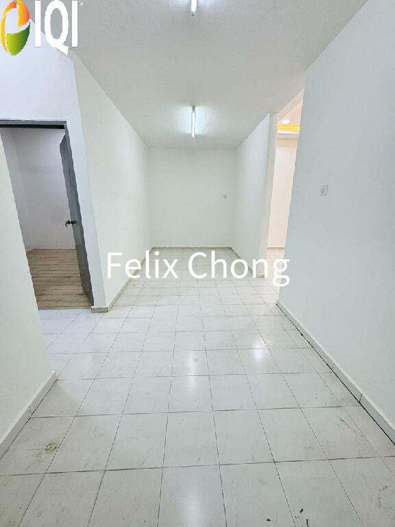 Taman Ungku Tun Aminah 1 Sty Terrace,Jalan Pahlawan,Skudai,Renovated image