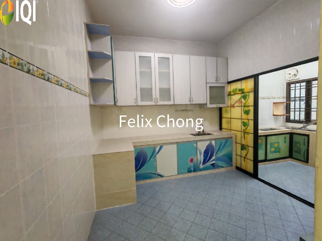 Taman Pulai Utama 2 Sty Terrace, Jalan Pulai,Johor Bahru,Renovated image