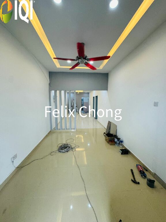 Taman Wawasan Kelapa Sawit 1 Sty Terrace,Jalan Merpati,Kulai,Renovated image