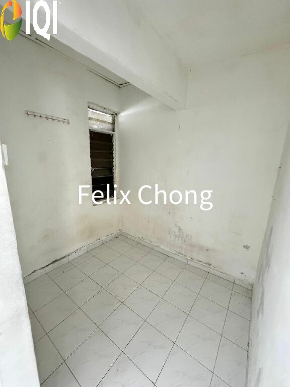 Taman Sri Jaya 2 Sty Low Cost,Kluang,Johor Bahru,Original Condition image