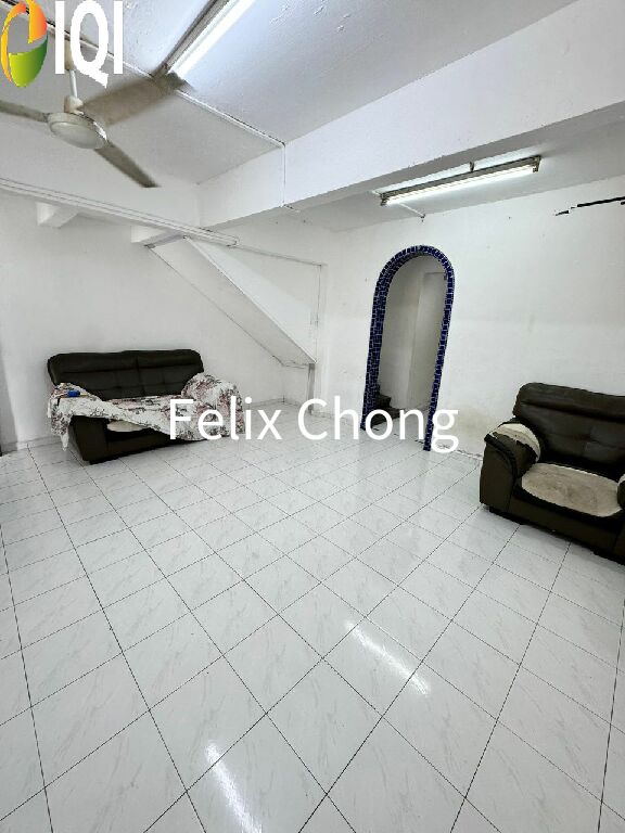 Taman Sri Jaya 2 Sty Low Cost,Kluang,Johor Bahru,Original Condition image